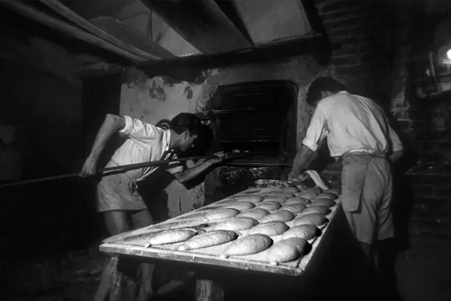 Historia del pan. La revolución industrial: Producción en masa