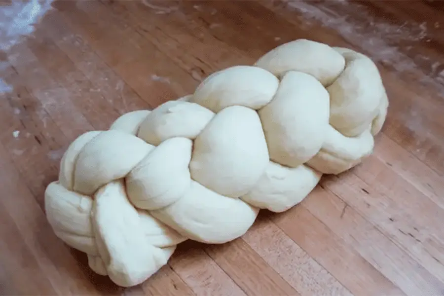 Masa para pan trenzada